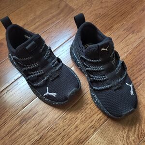 Puma 7C Black Sneakers- Slip-On Design